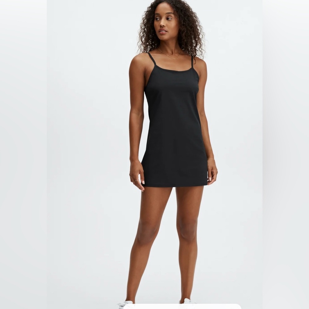Fabletics Franchise Woven Active Dress in Black Size M / 8
